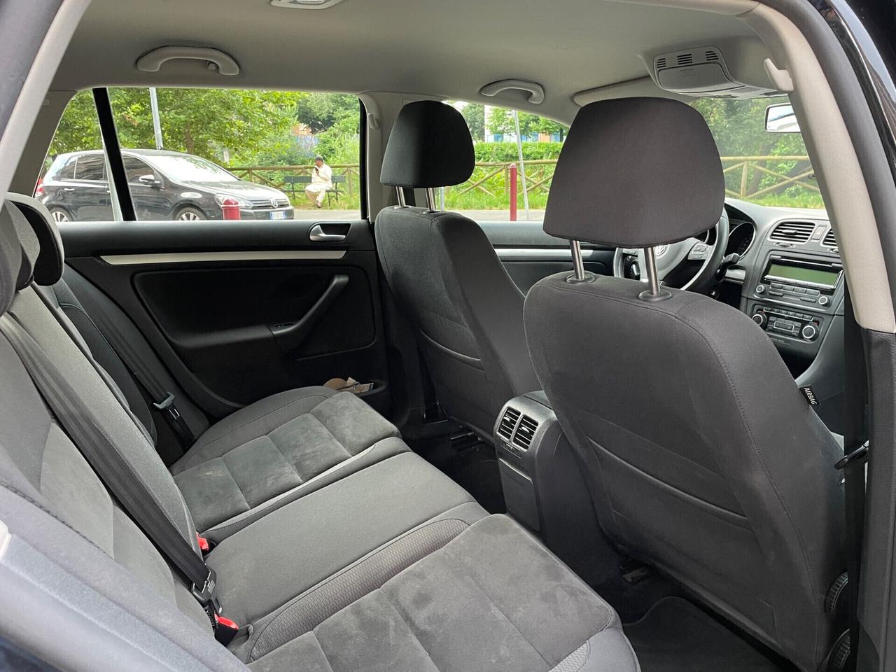 VW Golf Variant 2.0 TDI Highline/1PROP/GARANZIA