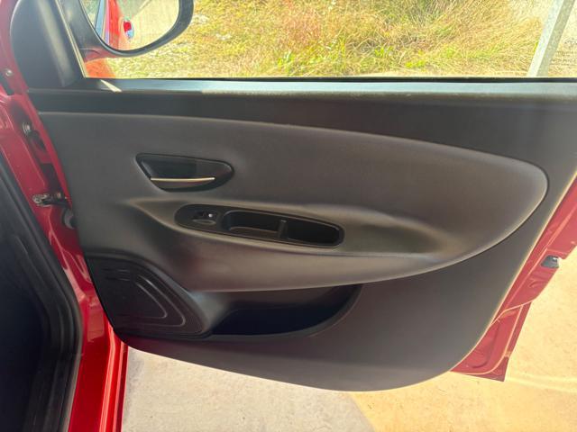 LANCIA Ypsilon 0.9 TwinAir 85 CV 5 porte S&S DFN Gold AUTOMATICA