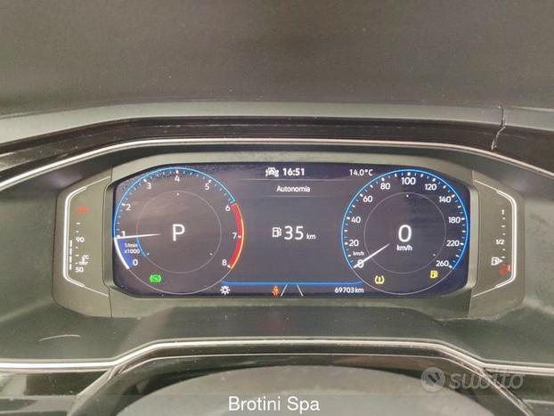 Volkswagen Polo 1.0 TSI DSG R-Line