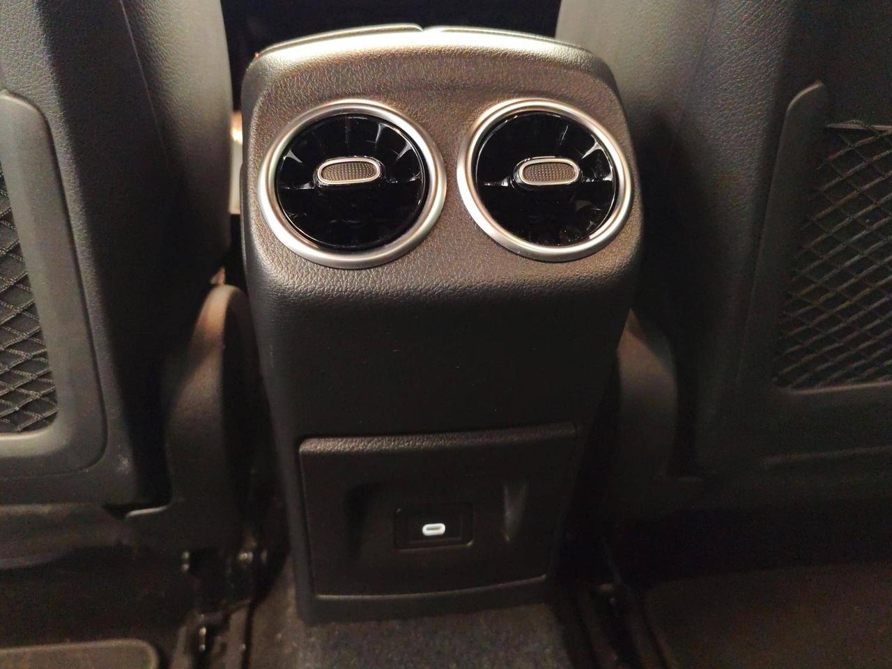 Mercedes CLA Coupè 200 AMG Line Premium