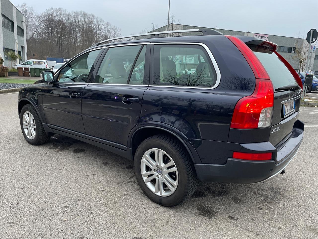 Volvo XC 90 XC90 2.4 D5 185 CV aut. AWD Executive* 7 posti *