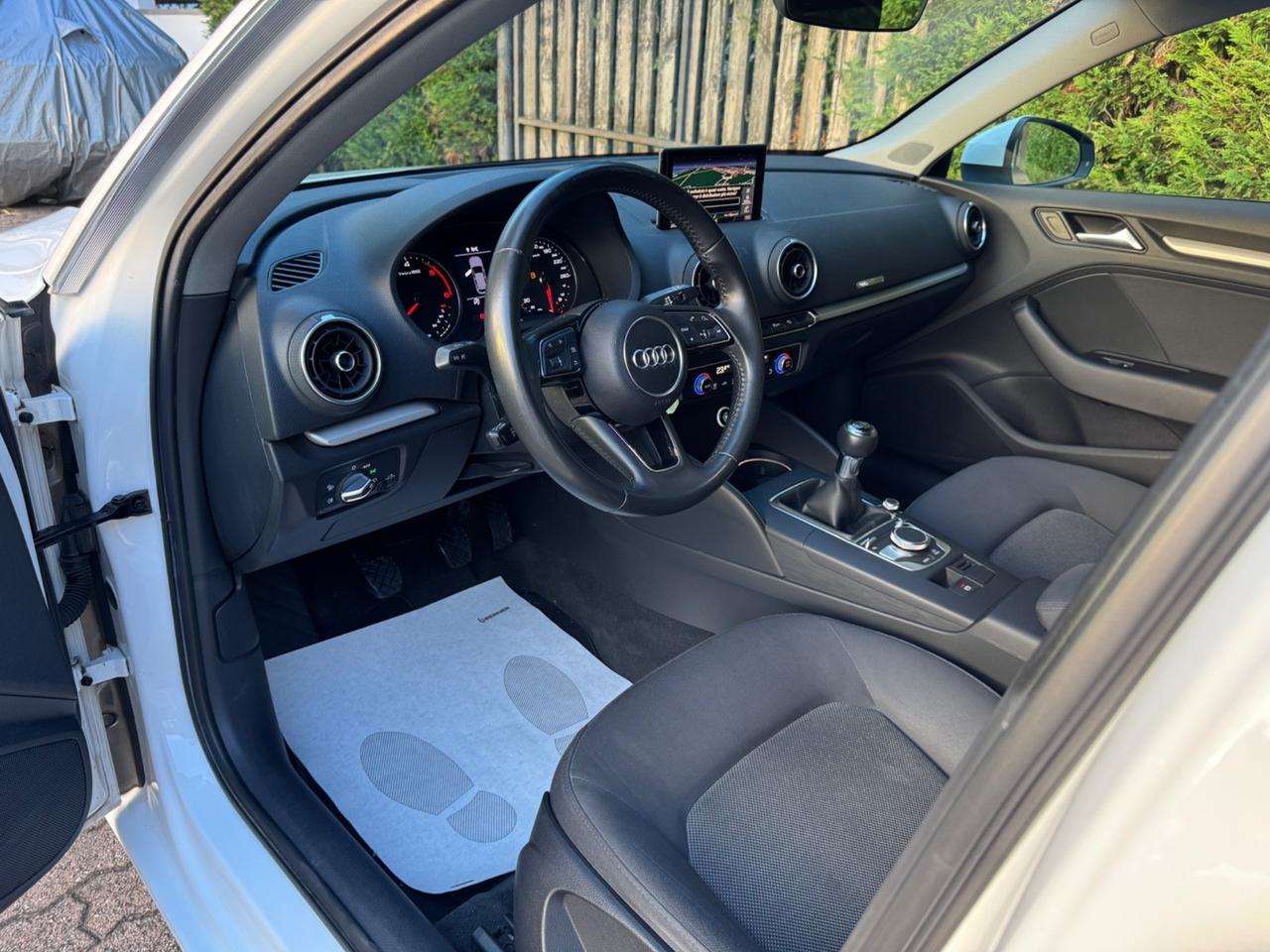 Audi A3 SPB 1.6 TDI 116 CV Design