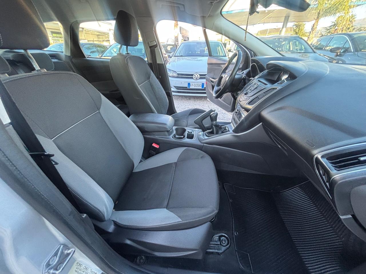 FORD FOCUS 1.6 120CV GPL TITANIUM