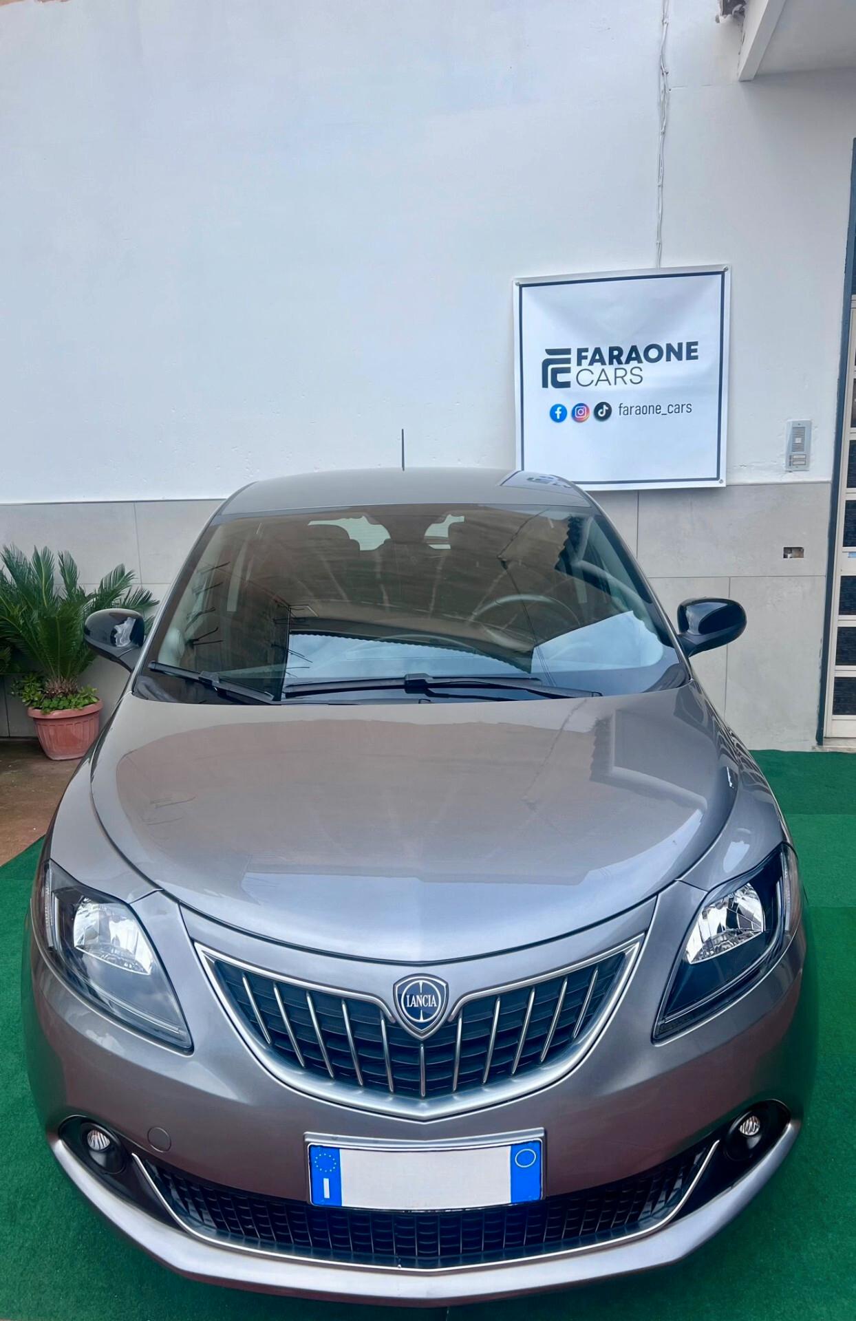 Lancia Ypsilon 1.0 FireFly 5 porte S&S Hybrid Gold Plus