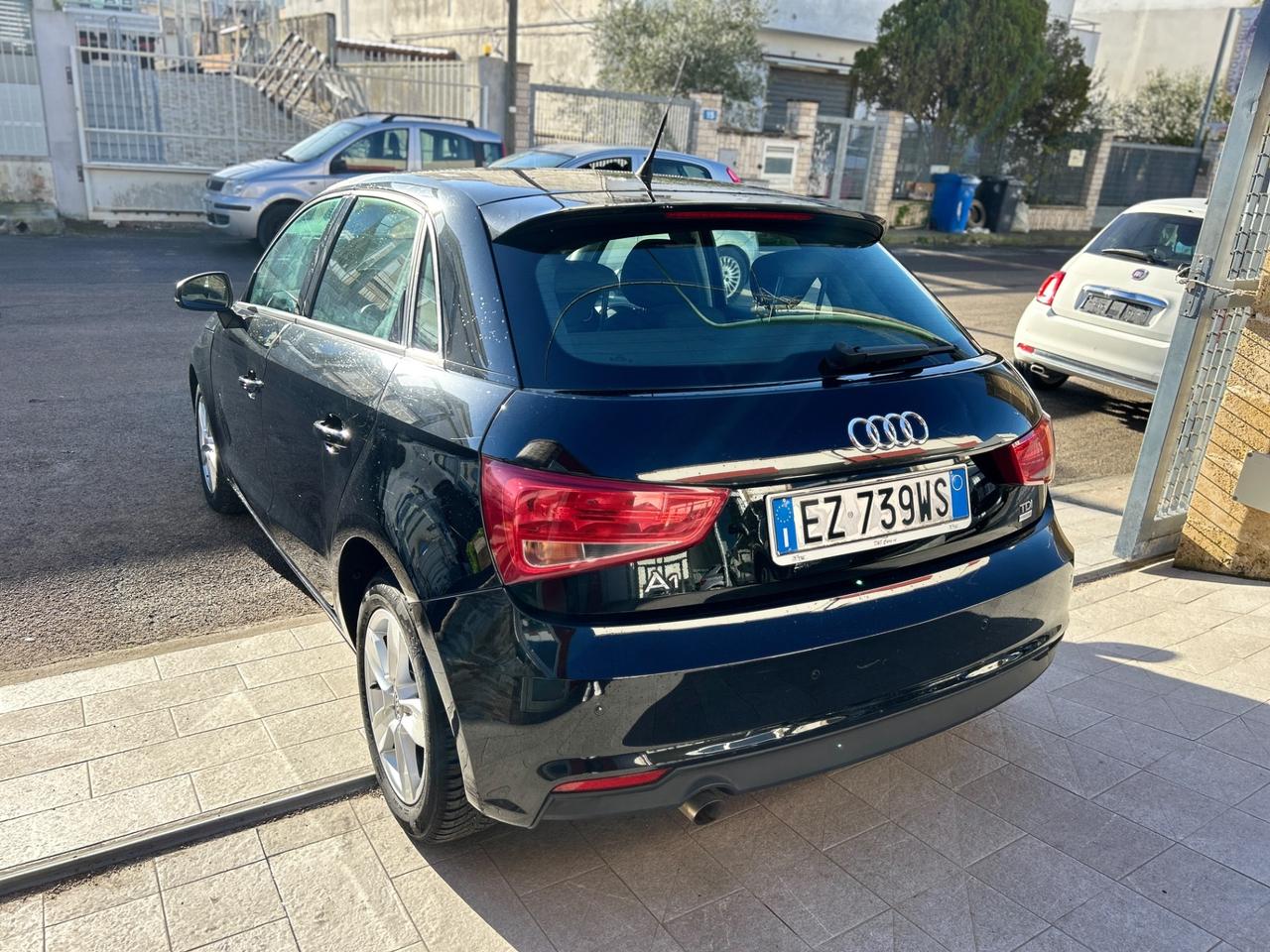 Audi A1 1.4 tdi 90cv S tronic-2015