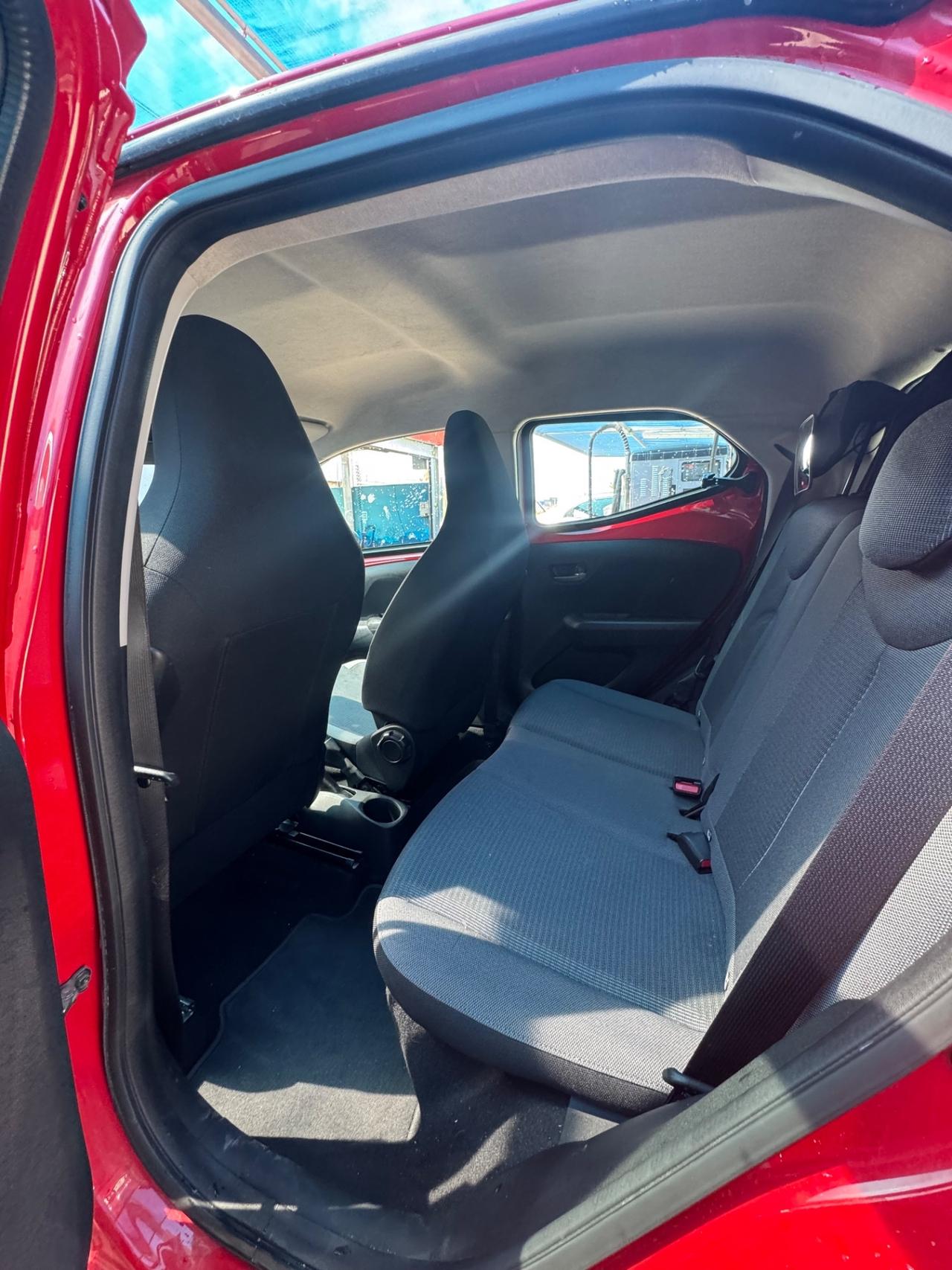 Toyota Aygo Connect 1.0 VVT-i 72 CV 5 porte x-clusiv MMT