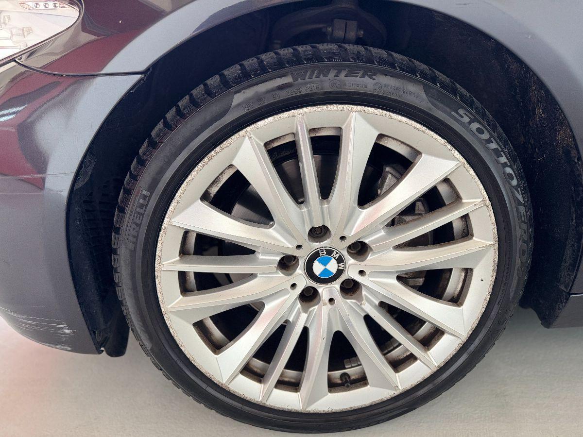 BMW - Serie 5 - 530d Msport