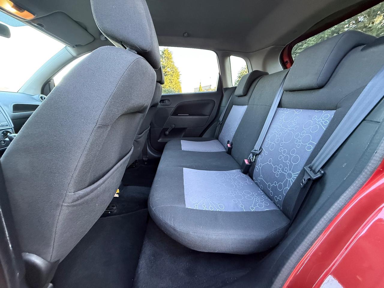 Ford Fiesta 1.4 TDCi 5p. Ghia