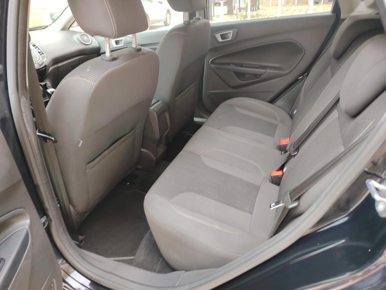 Ford Fiesta 1.5 TDCi 75CV 5 porte Titanium