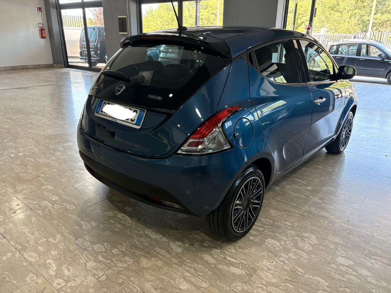 Lancia Ypsilon 1.0 FireFly 5 porte S&S Hybrid Gold