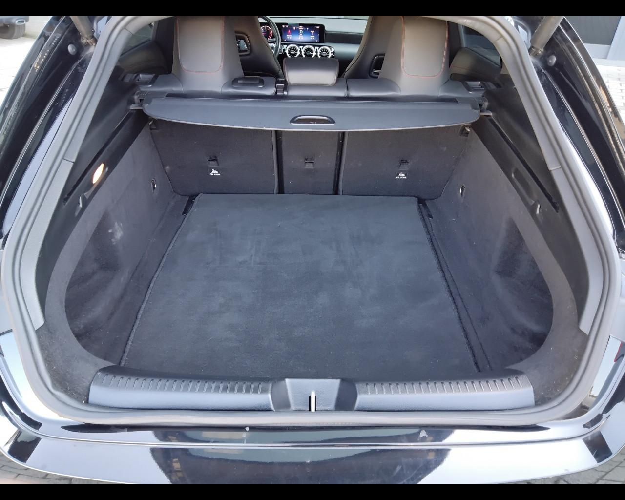 Mercedes-Benz CLA Sh.Brake - X118 2023 - CLA Shooting Brake 180 d AMG Line Advanced Plus auto