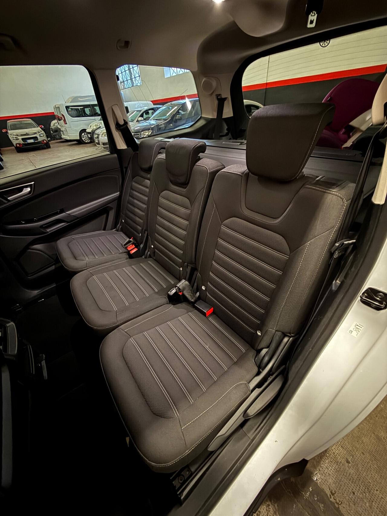 Ford Galaxy 7posti con gancio traino