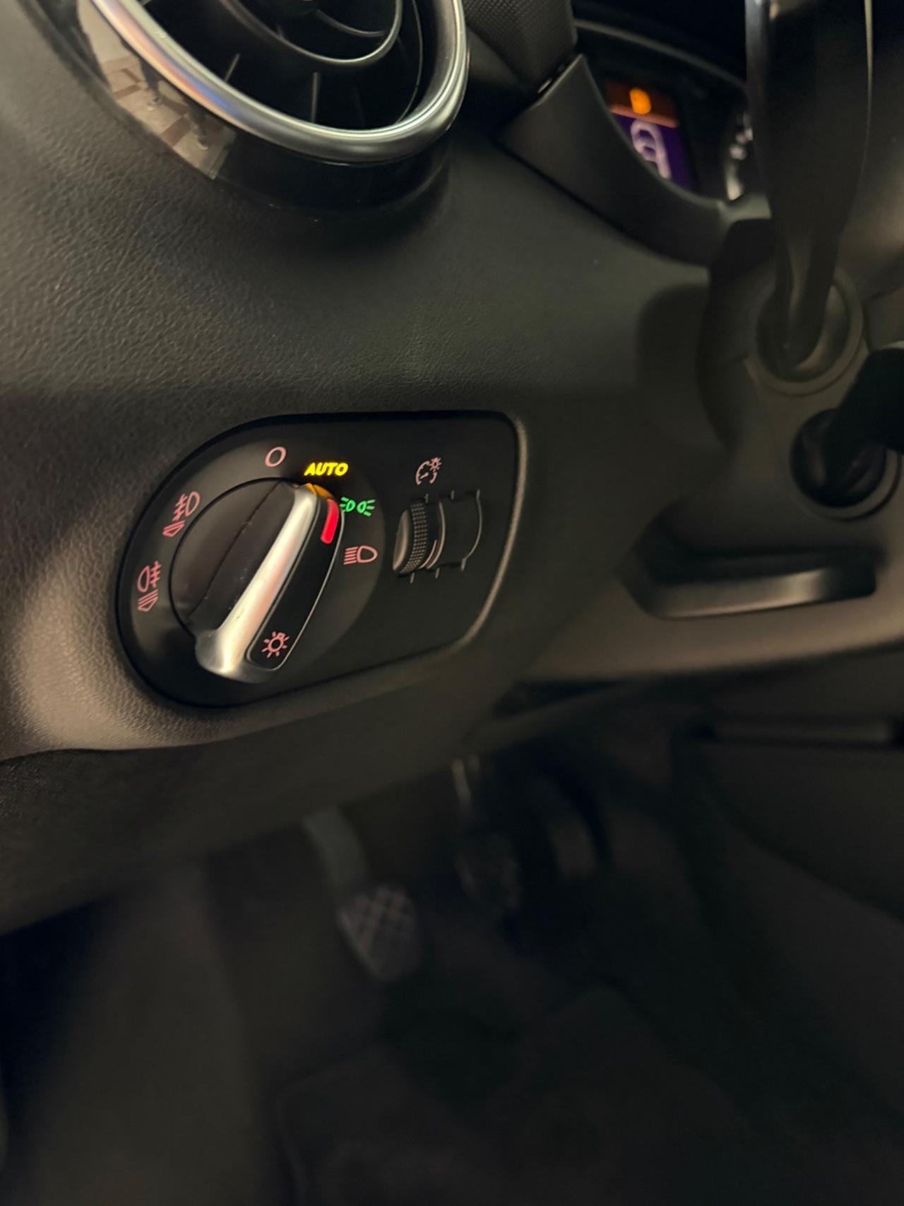 Audi A1 1.6 TDI S line edition plus