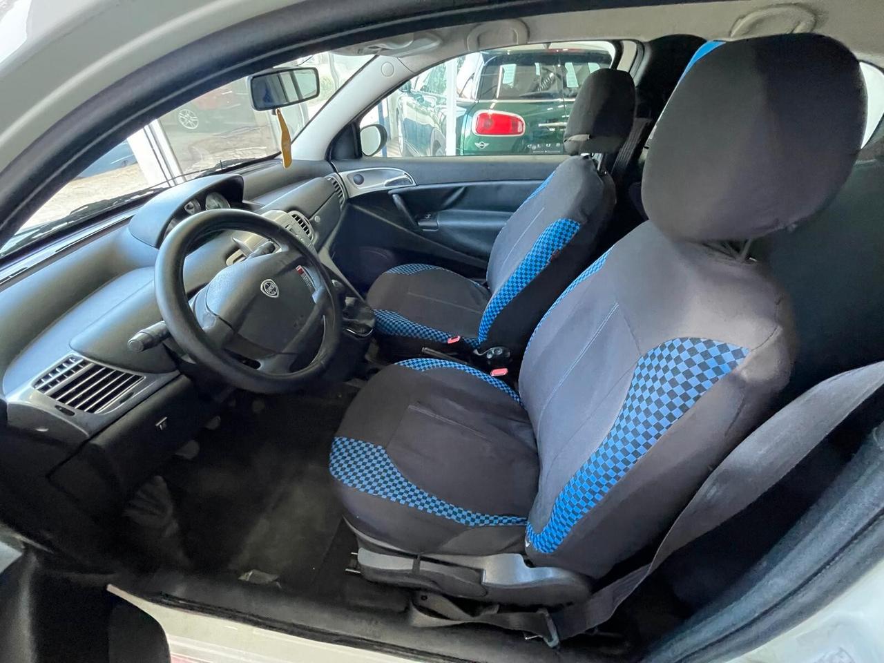 Lancia Ypsilon 1.4 Ecochic GPL
