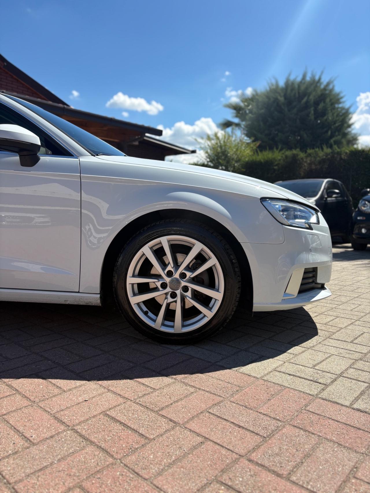 Audi A3 SPB 35 TDI Business Advanced