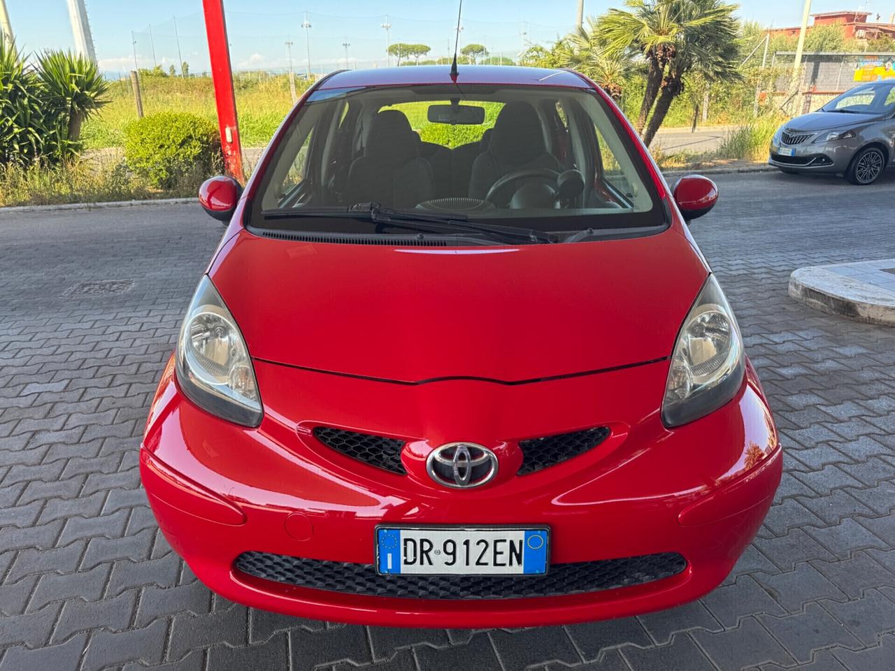 Toyota Aygo 1.0 12V VVT-i 5 porte Sol