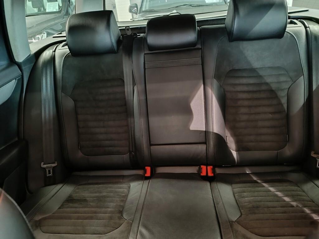 Volkswagen Passat VW PASSAT VAR. 2.0 TDI 4×4 HIGHLINE 140CV