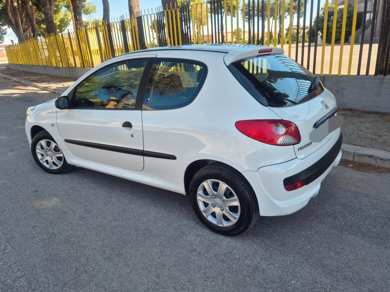 Peugeot 206 Plus 1.1 60CV 3p. Energie 2011