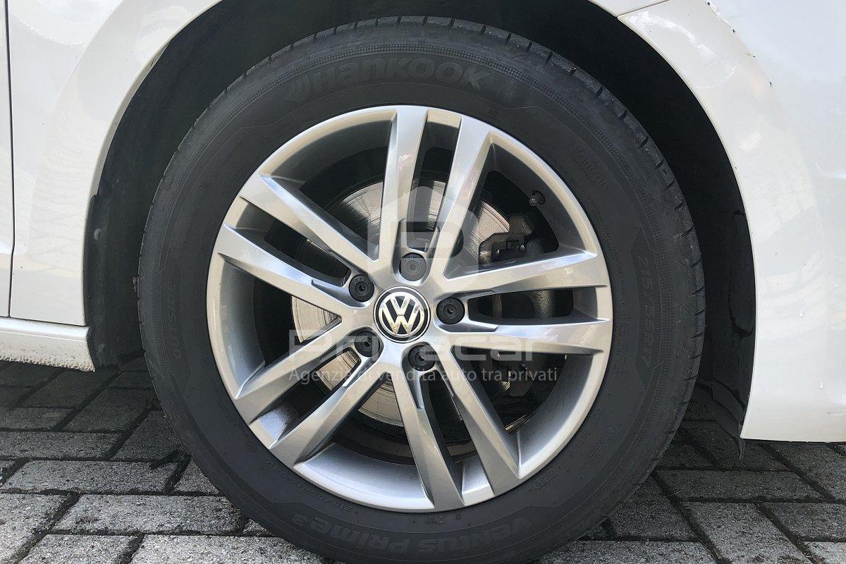 VOLKSWAGEN Touran 2.0 TDI 150 CV SCR Business BlueMotion Technology