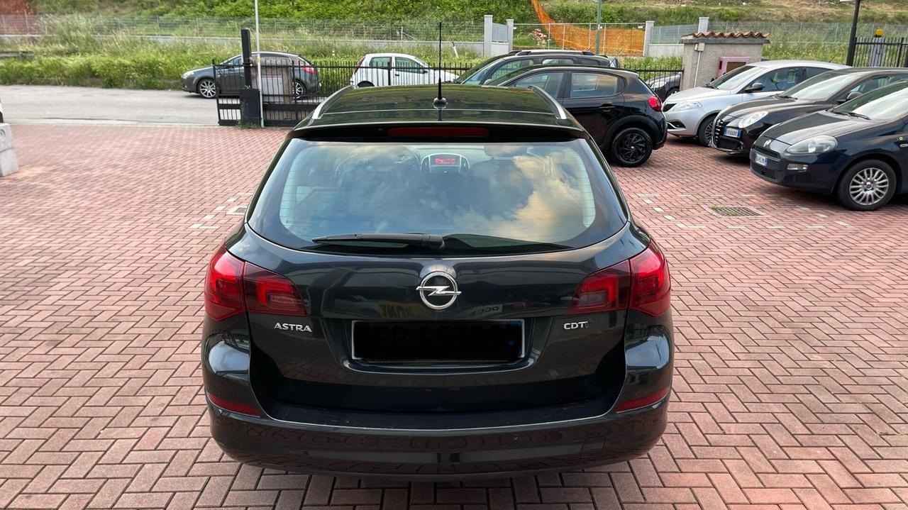 Opel Astra 1.7 CDTI 110CV Sports Tourer Cosmo