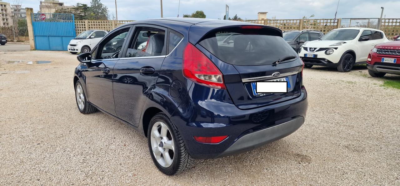 Ford Fiesta 1.2 82 CV 5 porte Titanium 2011