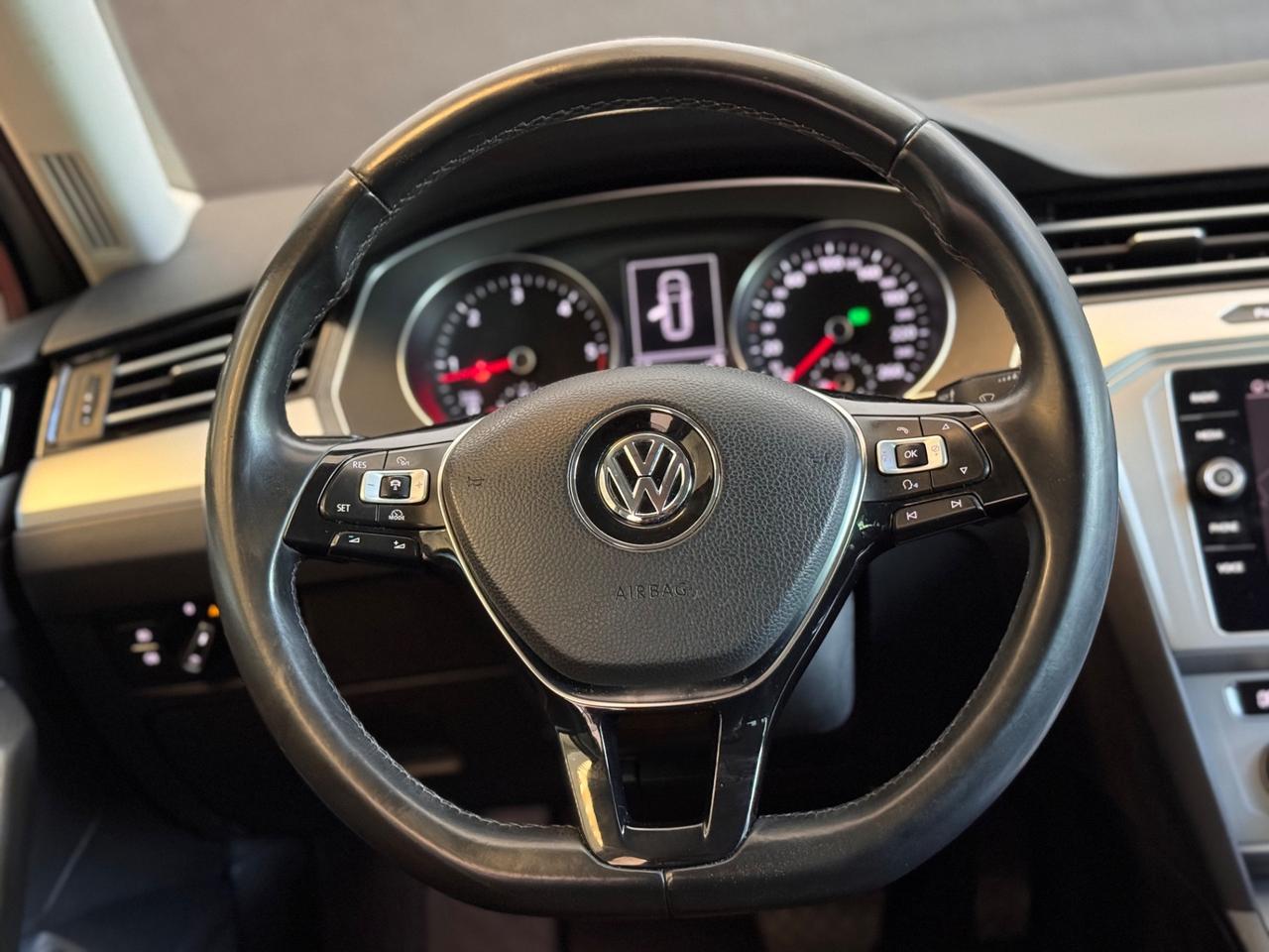 Volkswagen Passat variant 2.0 TDI CAMBIO AUTOMATICO DSG