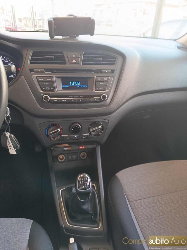 HYUNDAI i20 1.1 CRDi 12V 5 porte Comfort