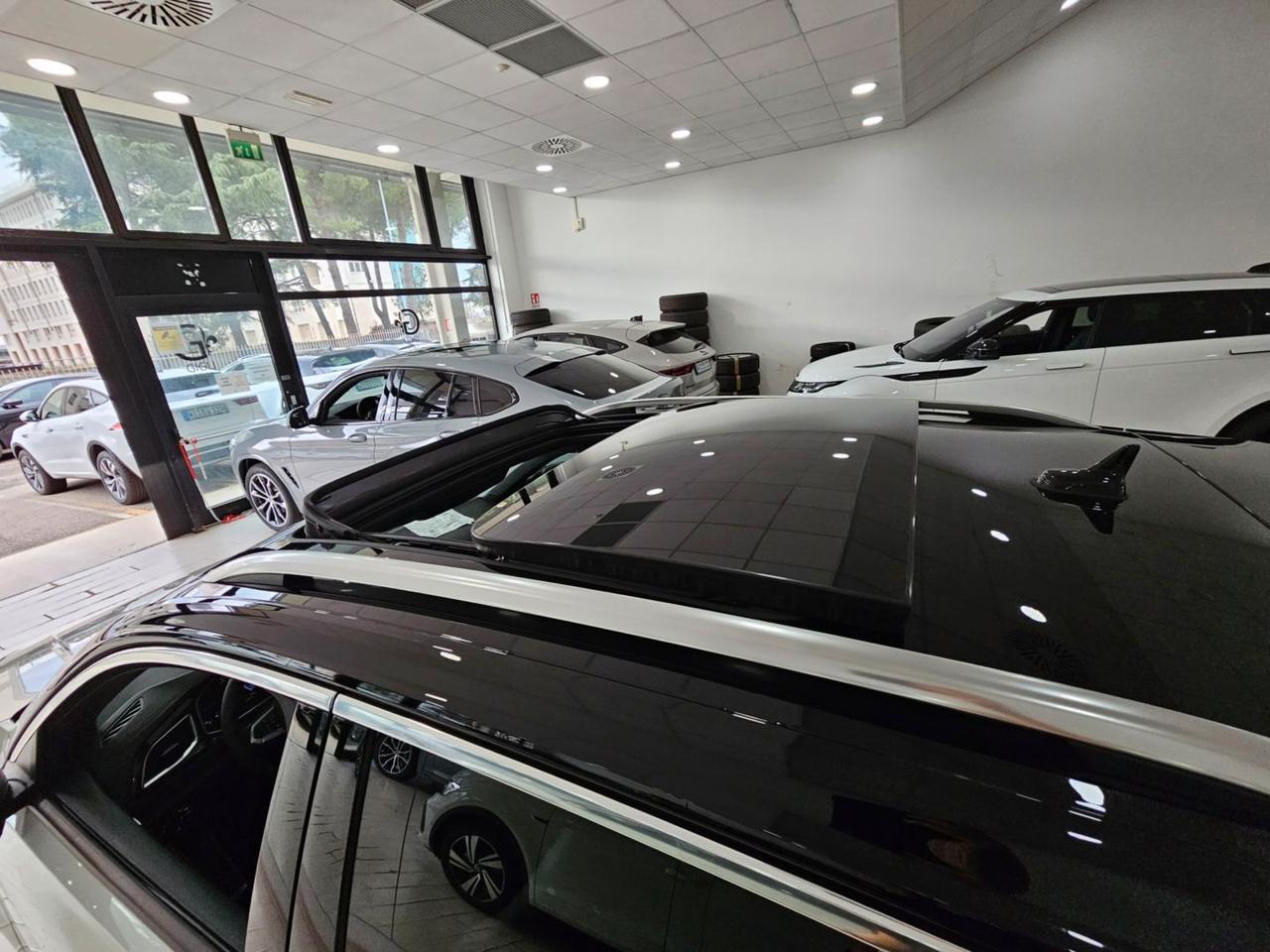 Volkswagen T-Roc 2.0 R-Line DSG Tetto R Line Cam Full Led r line