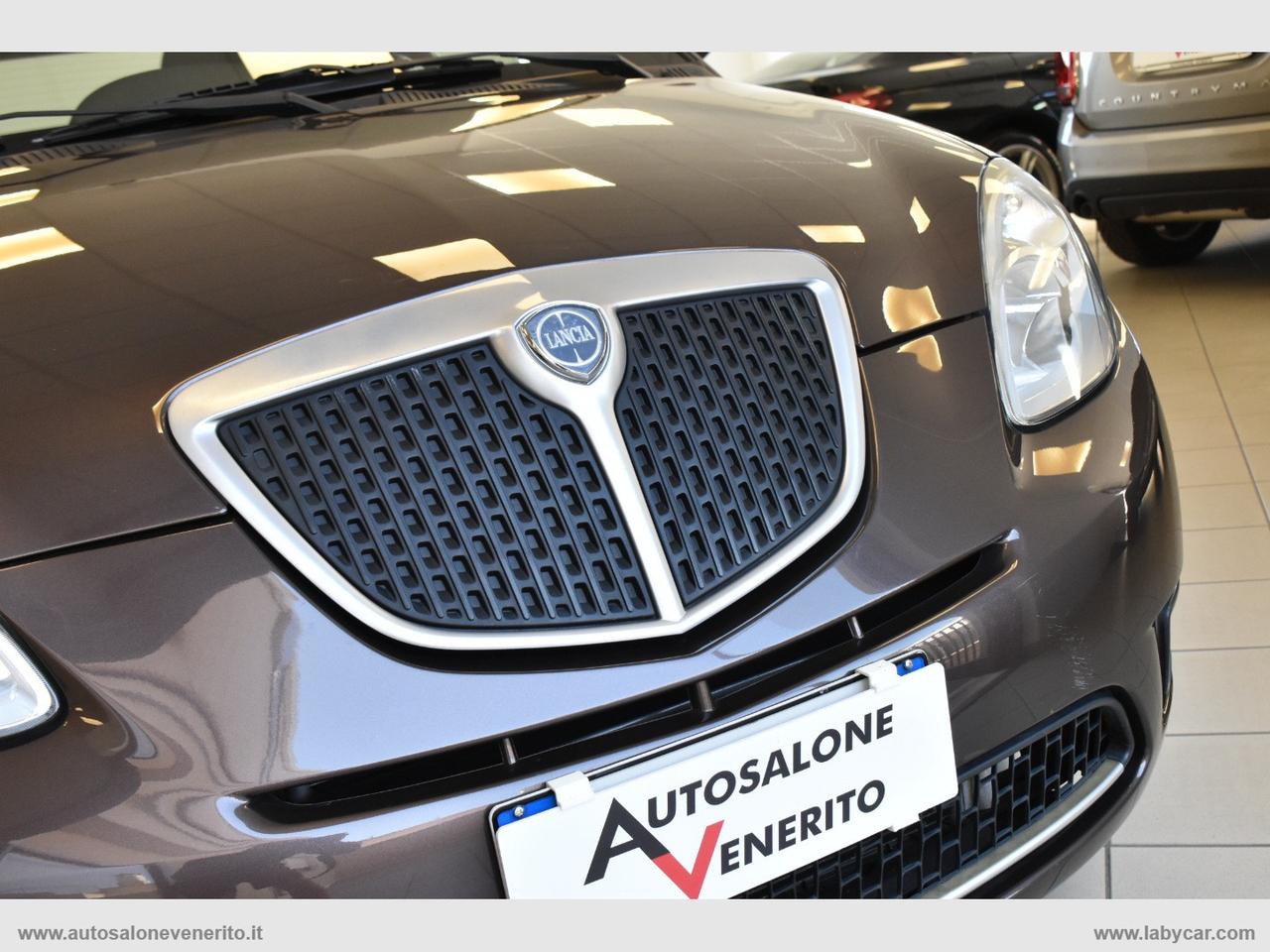 LANCIA Ypsilon 1.2 Versus