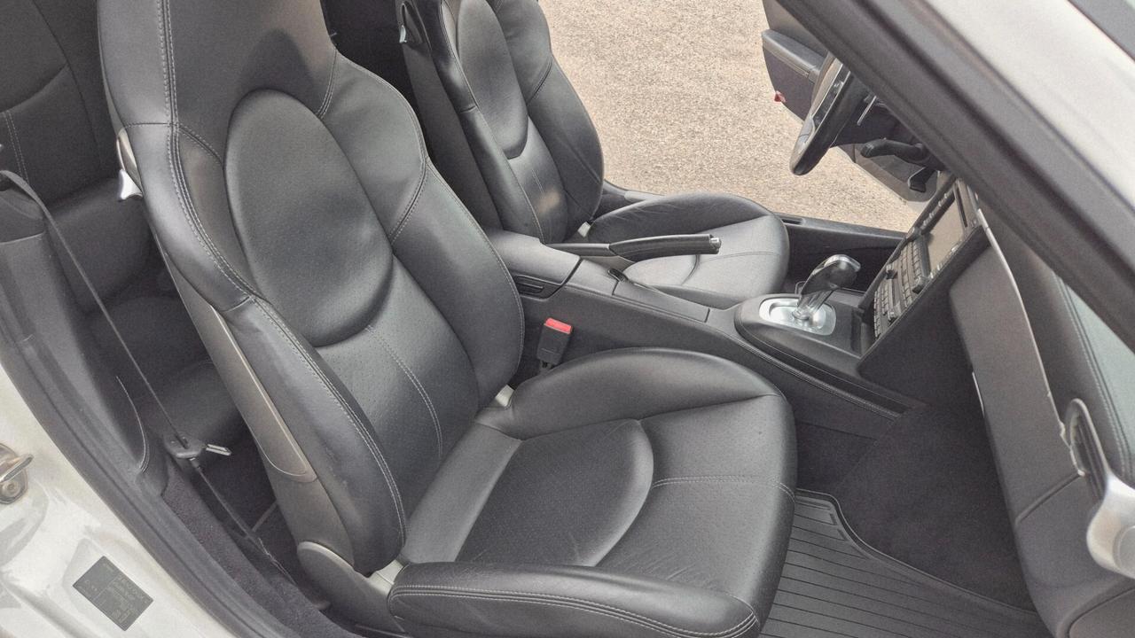 Porsche 911 Carrera GTS Cabriolet