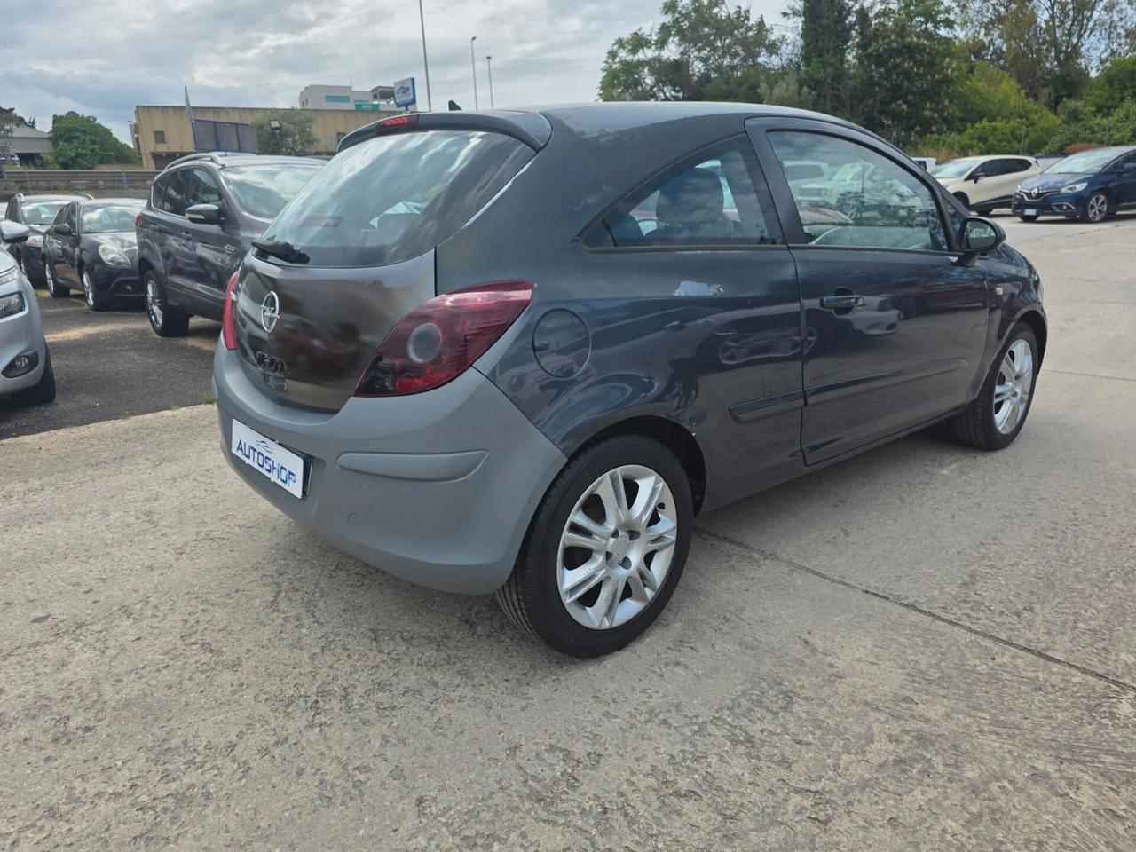 Opel Corsa 1.2 3 porte Enjoy