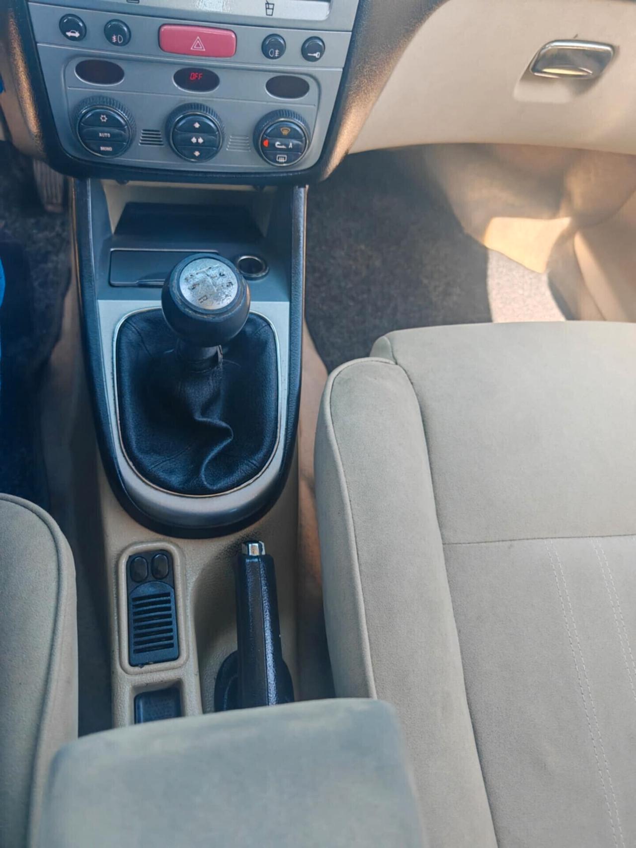Alfa Romeo 147 1.9 JTD (120) 5 porte Collezione