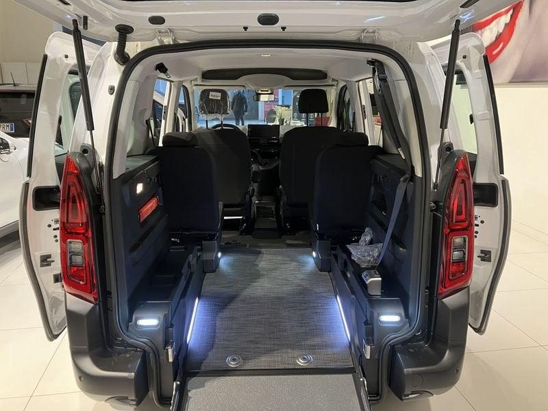 Toyota Proace City 1.5D 100 CV PC 4p. Lounge Trasporto Disabili 4+1