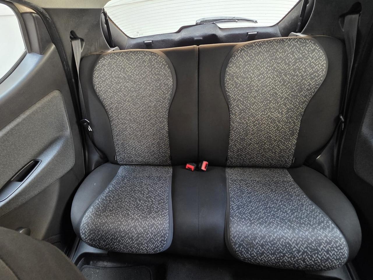 LANCIA YPSILON 1.2 - ADATTA A NEOPATENTATI