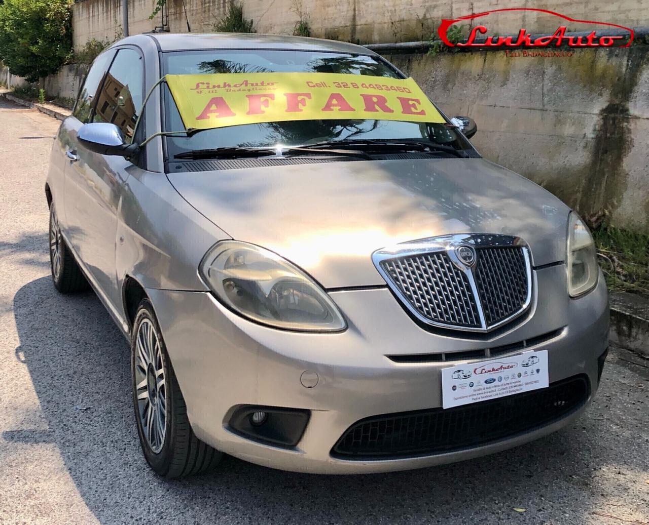 Lancia Ypsilon 1.3 MULTIJET 90 CV Sport MomoDesign