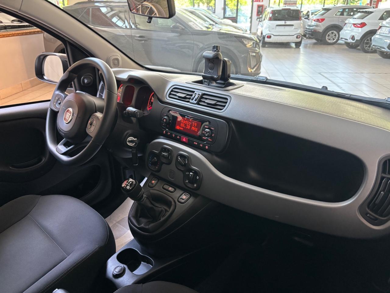 Fiat Panda 1.2 Connected by Wind