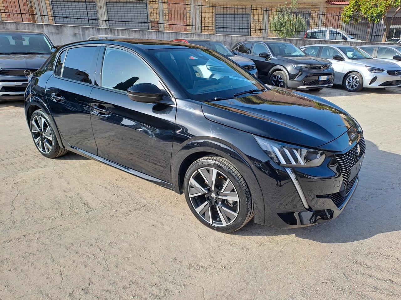 Peugeot 208 PureTech 130 Stop&Start EAT8 5 porte GT