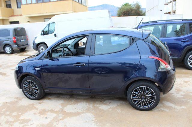 LANCIA Ypsilon 1.0 FireFly 5 porte S&S Hybrid Ecochic Silver