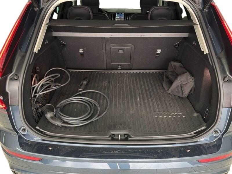 Volvo XC60 Recharge T6 Plug-in AWD auto Ultimate Dark