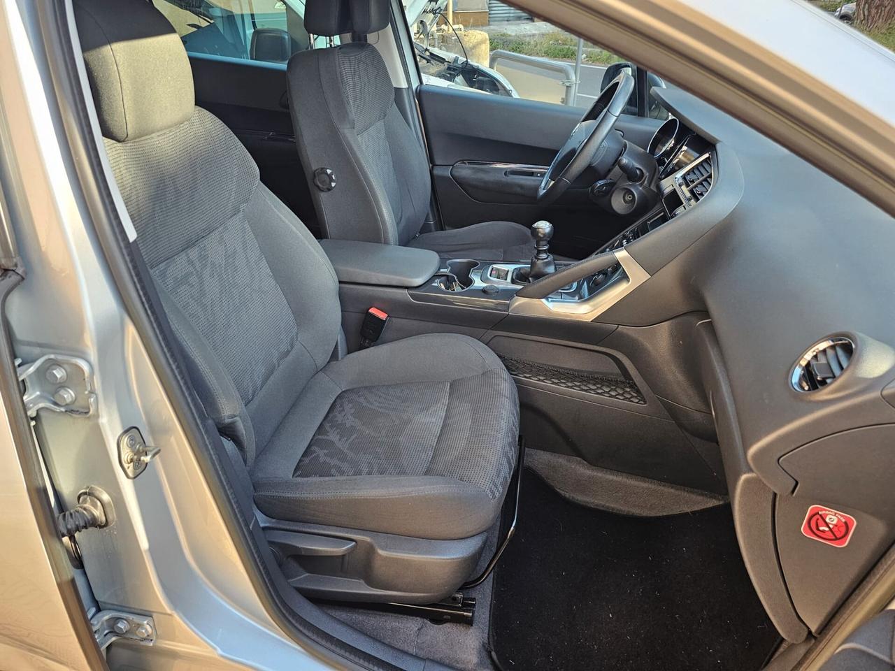 Peugeot 3008 1.6 HDi 115CV Active