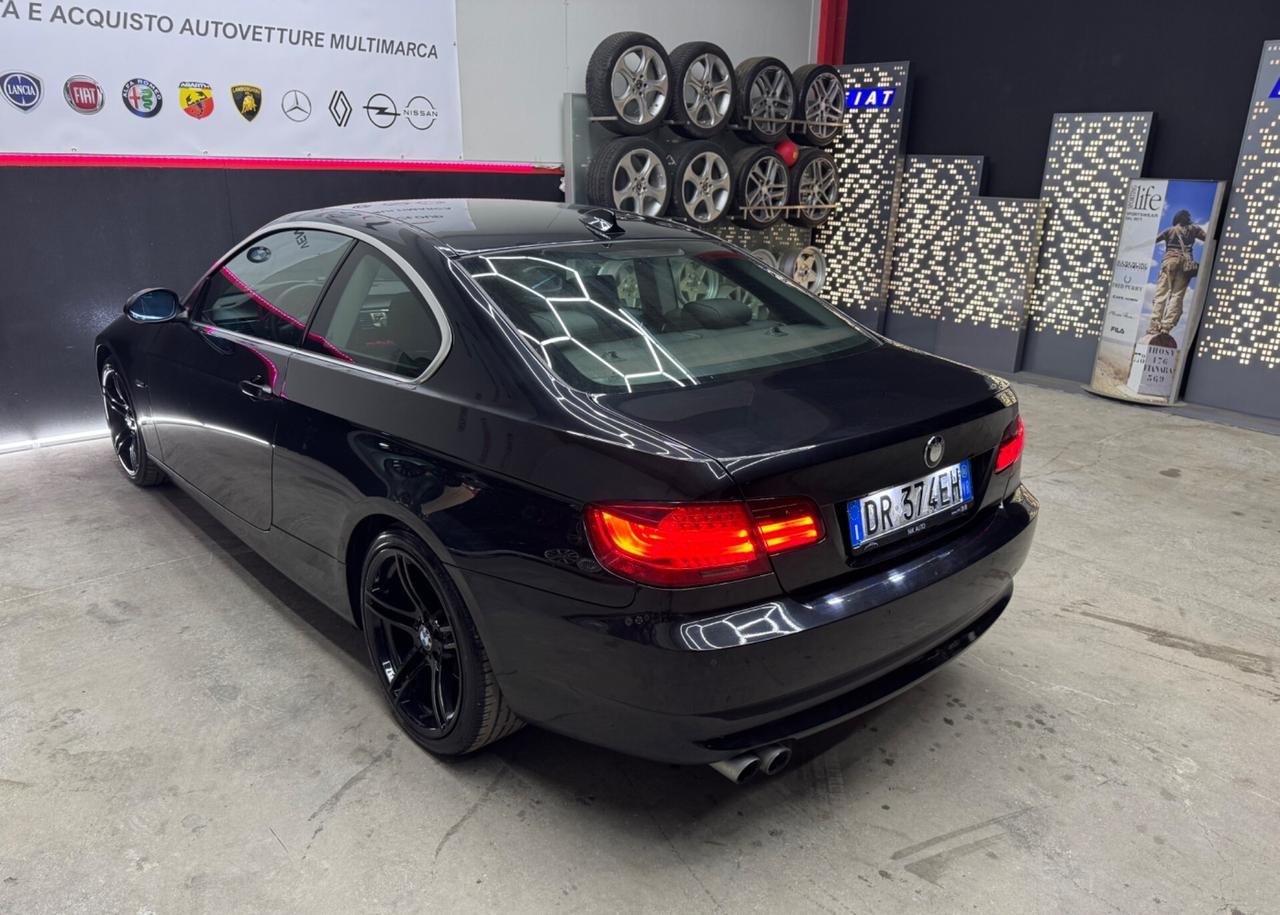 Bmw Serie 3 E92 325i Coupé Msport