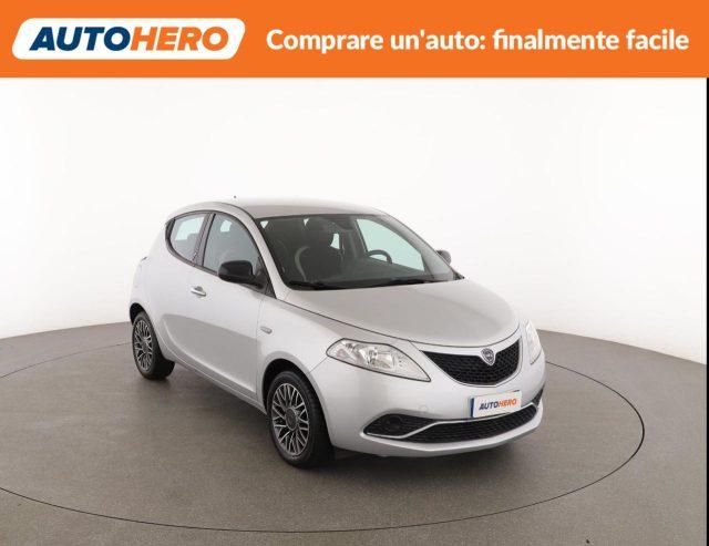 LANCIA Ypsilon 1.2 69 CV 5 porte Gold