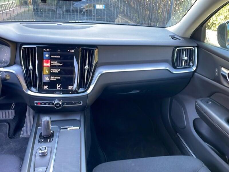Volvo V60 B4 D autom. Momentum Business
