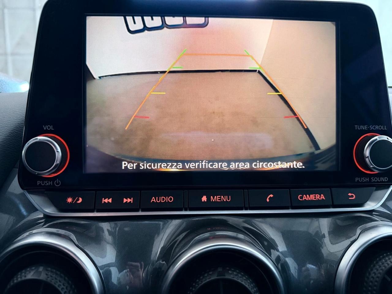 Nissan Juke 1.0 DIG-T 114 CV Tekna