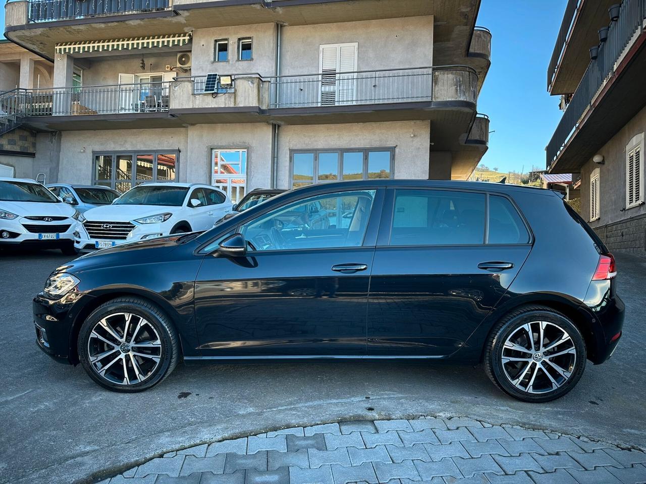 Volkswagen Golf 2.0 TDI 5p. Highline BlueMotion Technology