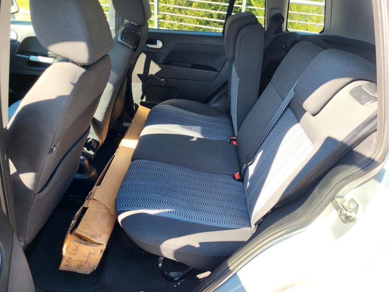 FORD FUSION 1,4 TDCi-GANCIO TRAINO-PORTAPACCHI