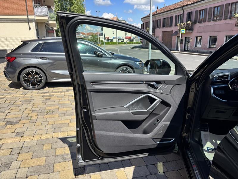 Audi Q3 Sportback 40 2.0 tdi S line Black edition quattro 200cv s-tronic