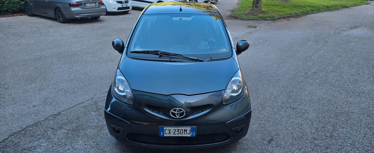 Toyota Aygo 1.0 12V VVT-i 3 porte Sol