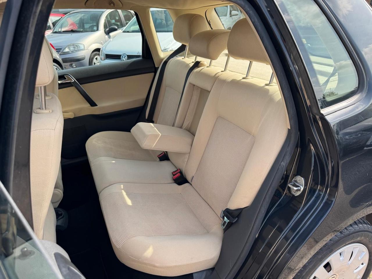 Volkswagen Polo 1.2 BENZ 5P COMFOTLINE 2007