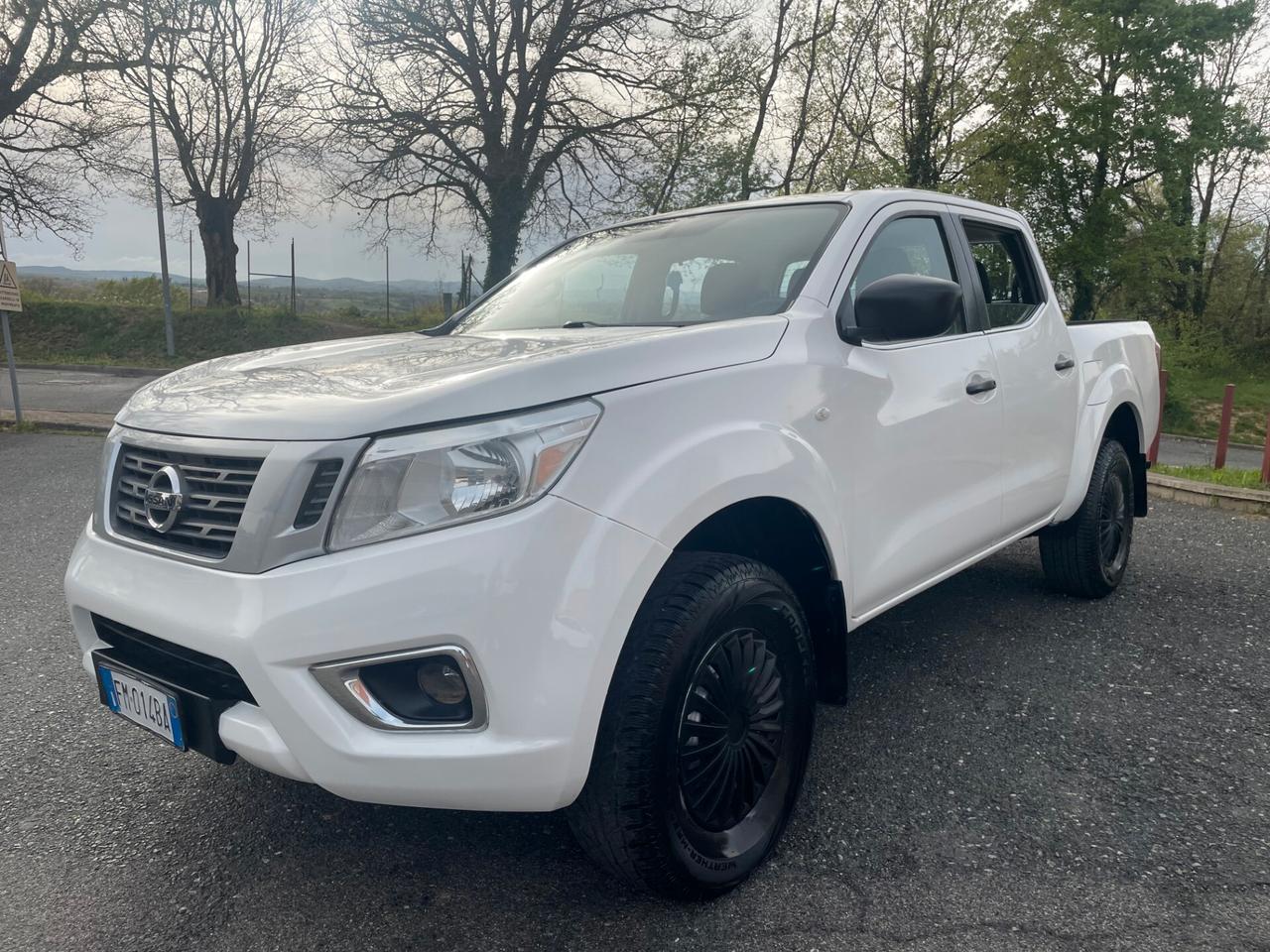 Nissan Navara 2.3 dCi 4WD King Cab Visia Doppia Cabina